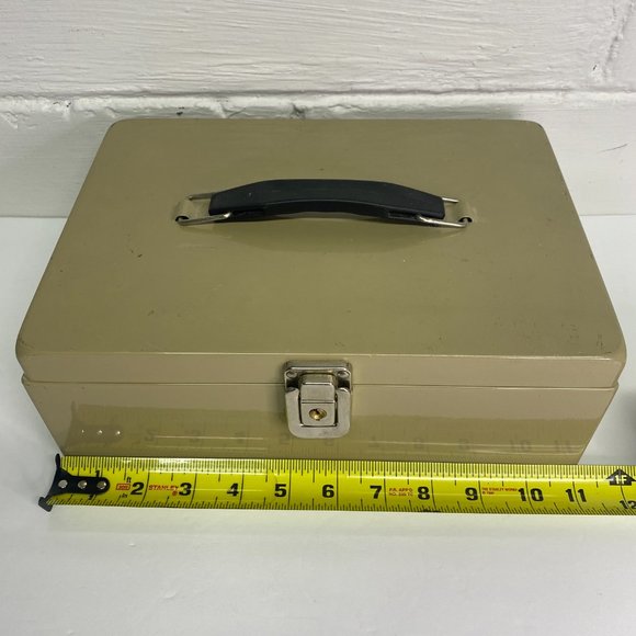 Vintage Metal Cash Box - Tan - Picture 5 of 7
